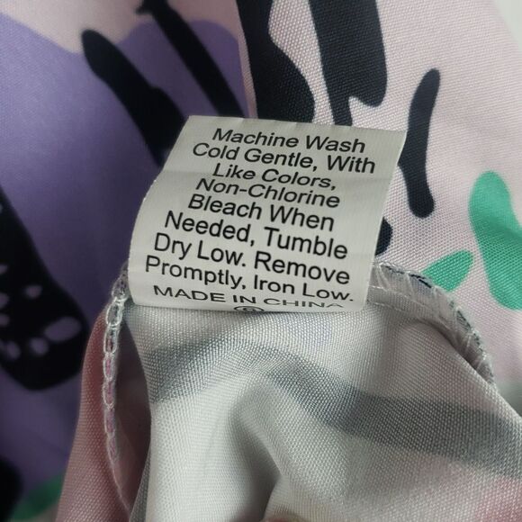 Shein Women's XL Graffiti Print Crop Top - Picture 11 of 11